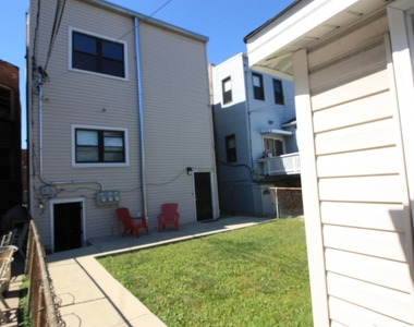 2904 W Diversey Avenue - Photo Thumbnail 17