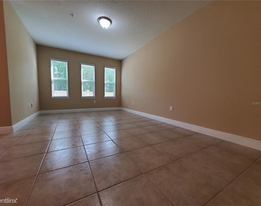 2510 I Seven Oaks Dr - Photo Thumbnail 4