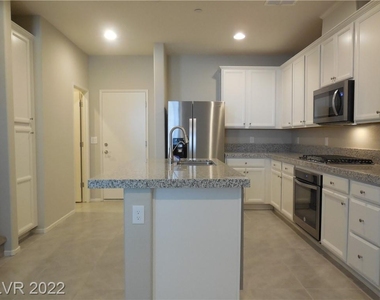 72 Alamere Falls Drive - Photo Thumbnail 3