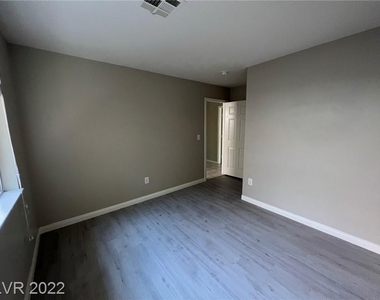 3713 White Plains Drive - Photo Thumbnail 14