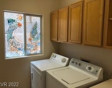 972 Upper Meadows Place - Photo Thumbnail 22