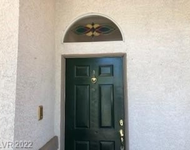 972 Upper Meadows Place - Photo Thumbnail 6