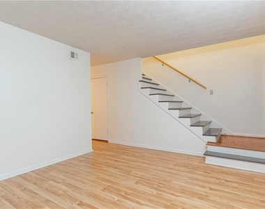 12 Arpege Way Nw - Photo Thumbnail 6