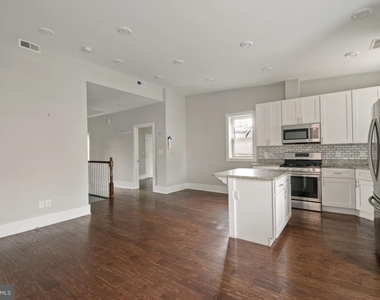 512 Tennessee Ave Ne #2 - Photo Thumbnail 5