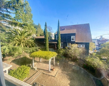 1910 Sonoma Boulevard - Photo Thumbnail 24