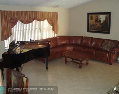 2156 Nw 76th Way - Photo Thumbnail 2