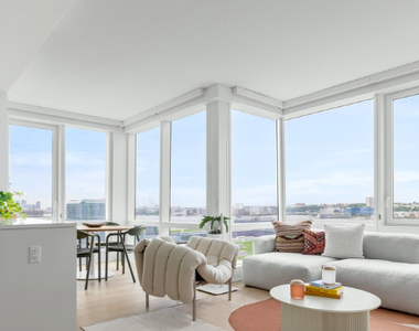 2 BED IN HUDSON YARDS**** - Photo Thumbnail 1