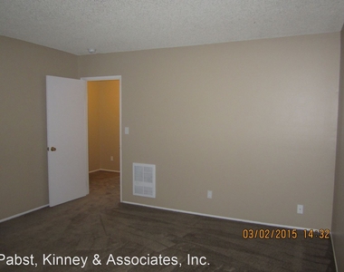 1129 Cherry Ave. - Photo Thumbnail 23