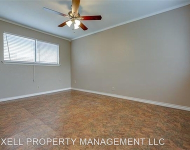 5829 Phoenix Dr Unit 109-d - Photo Thumbnail 12