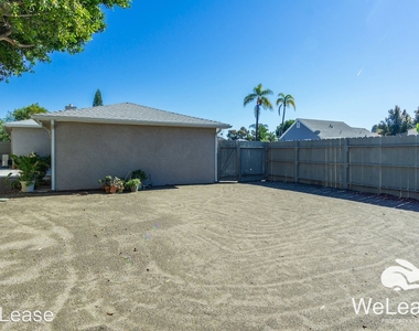 4704 Altadena Ave - Photo Thumbnail 18