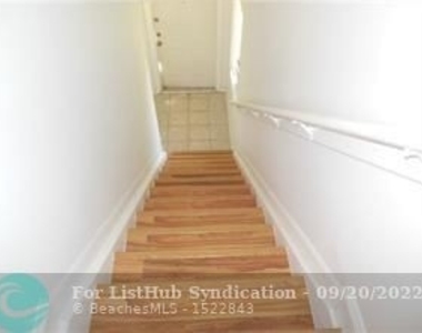 2027 Se 10th Ave - Photo Thumbnail 7