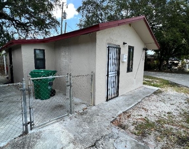 9411 Nw 30 Court - Photo Thumbnail 1