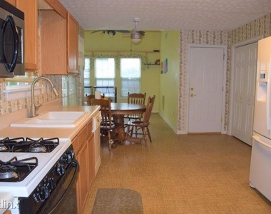 3486r Willgrove Court - Photo Thumbnail 14