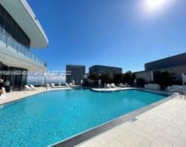 1000 Brickell Plz Unit 2011 - Photo Thumbnail 3