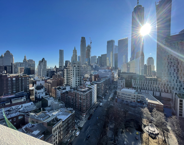 Greenwich Street - Photo Thumbnail 7