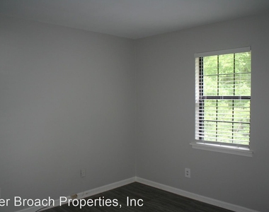 11619 Park Road - Photo Thumbnail 14