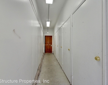 2430 Lake Street - Photo Thumbnail 24