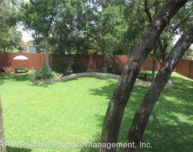 312 Saddle Ridge Drive - Photo Thumbnail 2