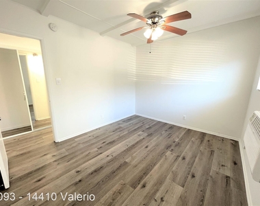 14410 Valerio St. - Photo Thumbnail 15