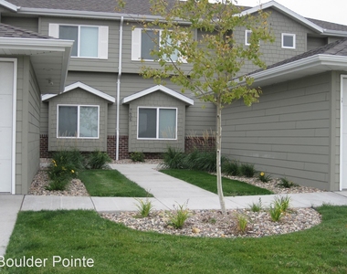 Boulder Pointe Town Homes 7601 W. Snapdragon Street - Photo Thumbnail 0