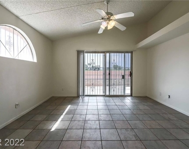 5260 Coral Vine Way - Photo Thumbnail 13