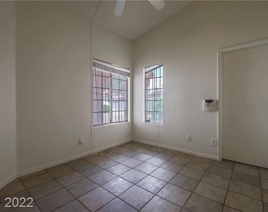 5260 Coral Vine Way - Photo Thumbnail 10