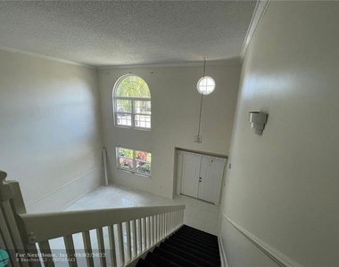 3395 Nw 79th Ave - Photo Thumbnail 12