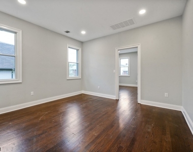 31 Carmer Ave Unit 3 - Photo Thumbnail 5