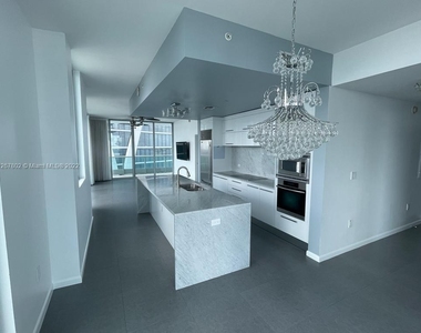 900 Biscayne Blvd - Photo Thumbnail 6