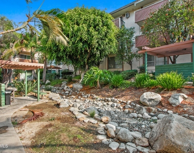 5585 E Pacific Coast Highway - Photo Thumbnail 13