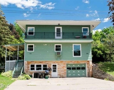 315 N Hickory St - Photo Thumbnail 0