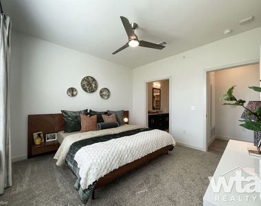 2209 W Pflugerville Pkwy - Photo Thumbnail 11