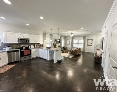 12839 Berthoud Ln - Photo Thumbnail 2