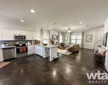 12839 Berthoud Ln - Photo Thumbnail 0