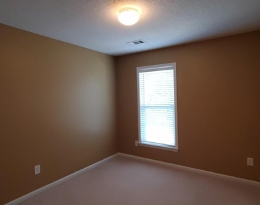 3629 Gainesway Tr Nw - Photo Thumbnail 20