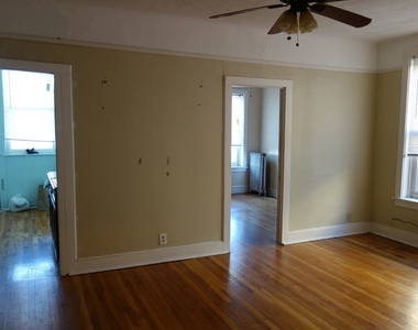 5354 N Winthrop Avenue - Photo Thumbnail 9