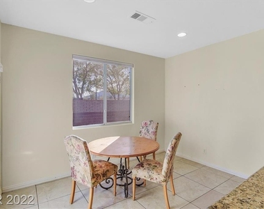 10419 Bush Mountain Avenue - Photo Thumbnail 11