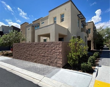 11250 Cactus Tower Avenue - Photo Thumbnail 3