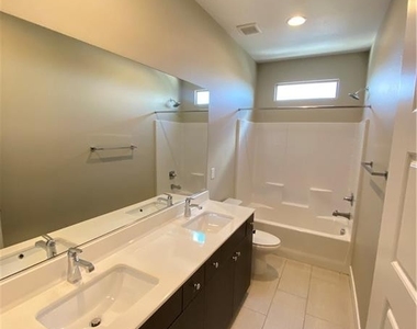 11250 Cactus Tower Avenue - Photo Thumbnail 26