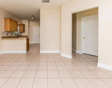 1498 Sw 106 Avenue - Photo Thumbnail 8