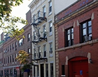 16 Dean St. - Photo Thumbnail 15