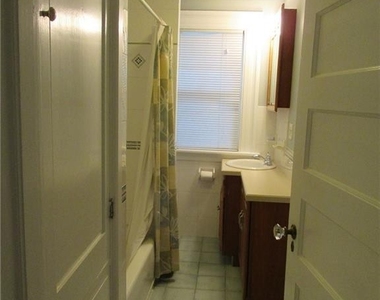 1194 Broadbridge Avenue - Photo Thumbnail 20