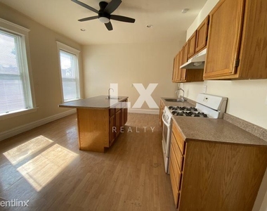 1325 N Homan Ave Apt 2s - Photo Thumbnail 1