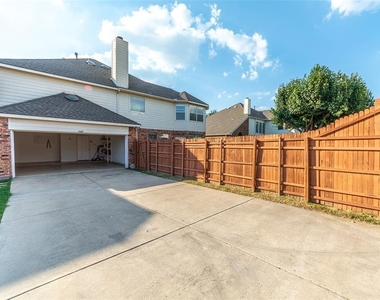 4460 White Rock Lane - Photo Thumbnail 12