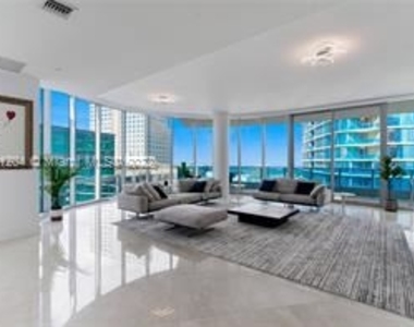 200 Biscayne Boulevard Way Apt 5001 - Photo Thumbnail 0