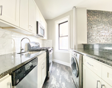 382 Wadsworth Avenue - Photo Thumbnail 3