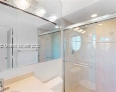 3943 Ne 171st St # 1b - Photo Thumbnail 13