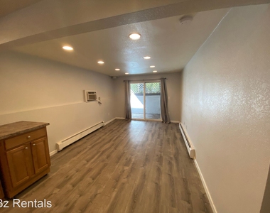 1525 S Holly St #102 - Photo Thumbnail 3