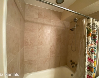 1525 S Holly St #102 - Photo Thumbnail 15