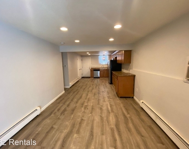 1525 S Holly St #102 - Photo Thumbnail 5